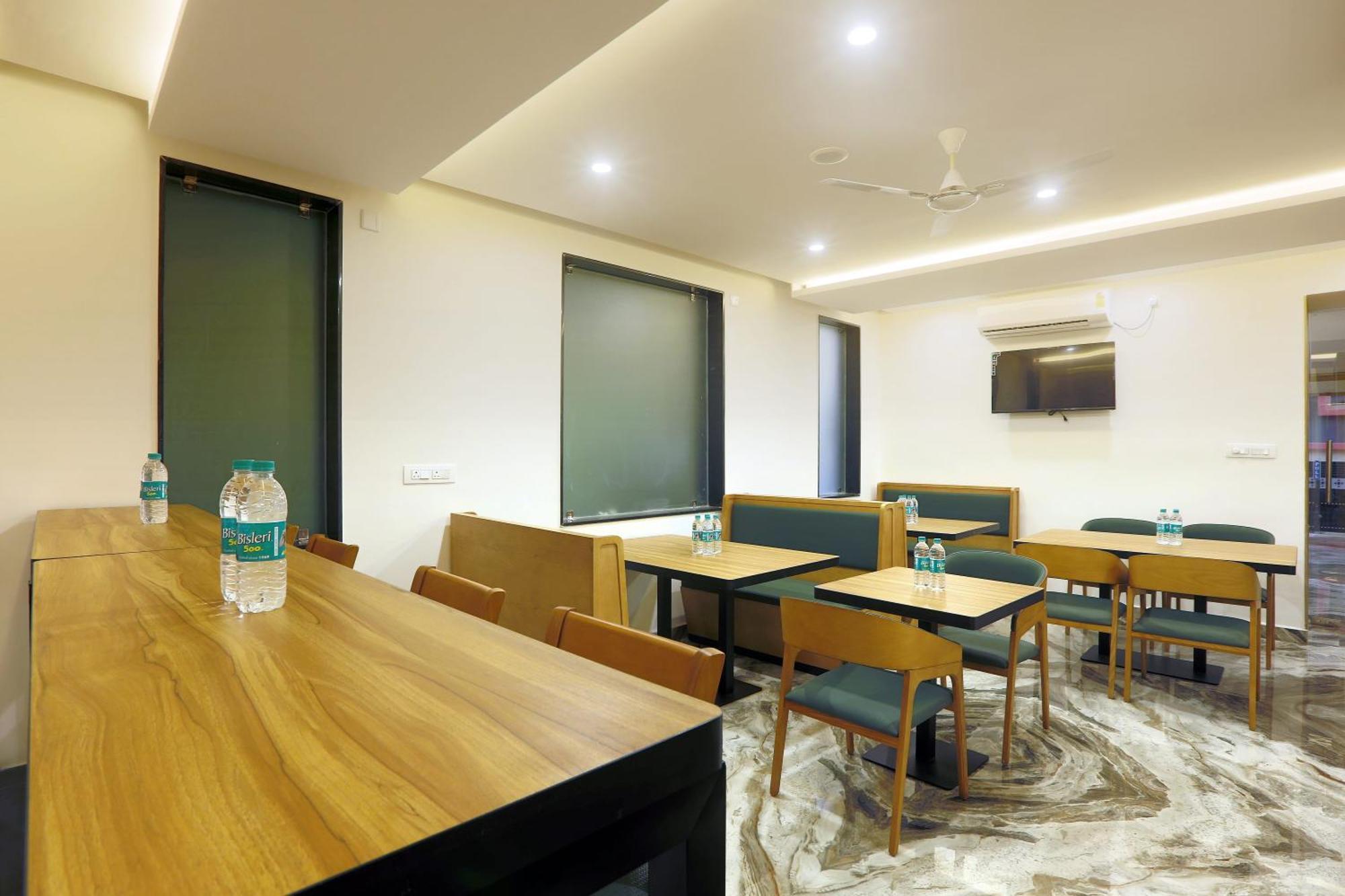 Hotel Sterling Plaza- Bangalore International Airport Dod Jala Εξωτερικό φωτογραφία