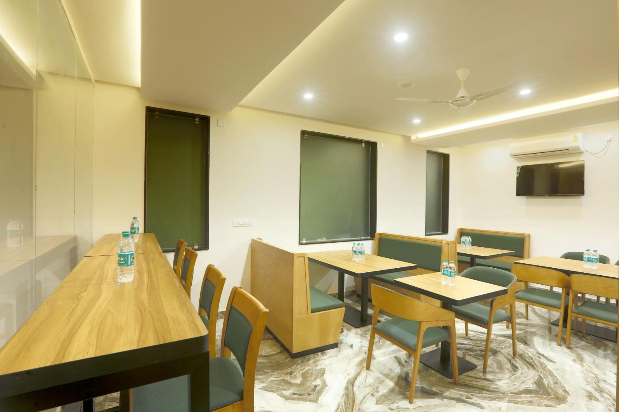 Hotel Sterling Plaza- Bangalore International Airport Dod Jala Εξωτερικό φωτογραφία