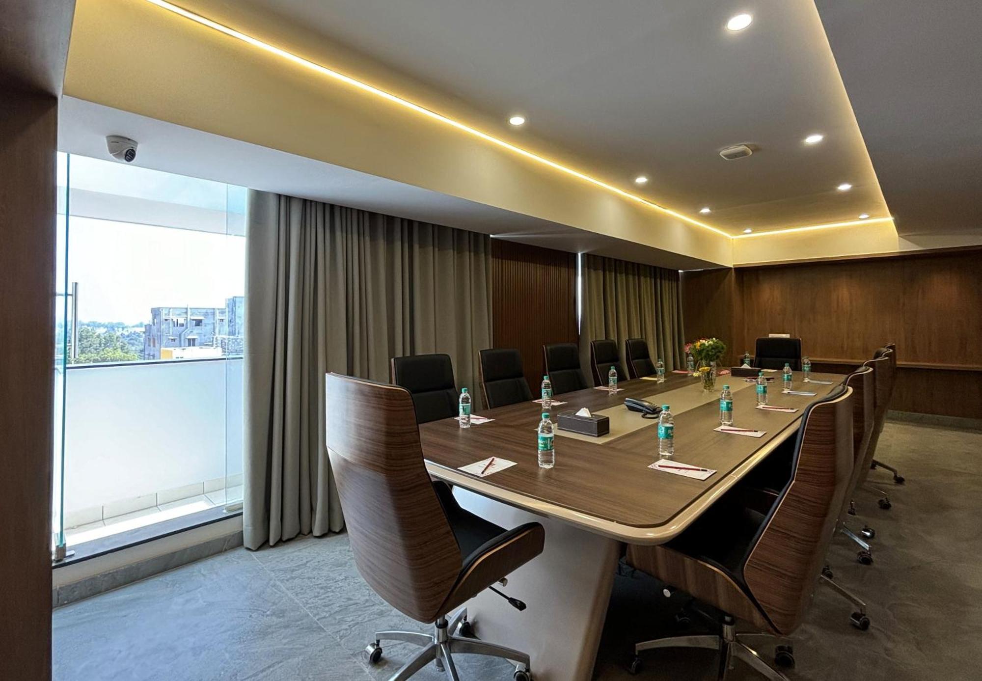 Hotel Sterling Plaza- Bangalore International Airport Dod Jala Εξωτερικό φωτογραφία