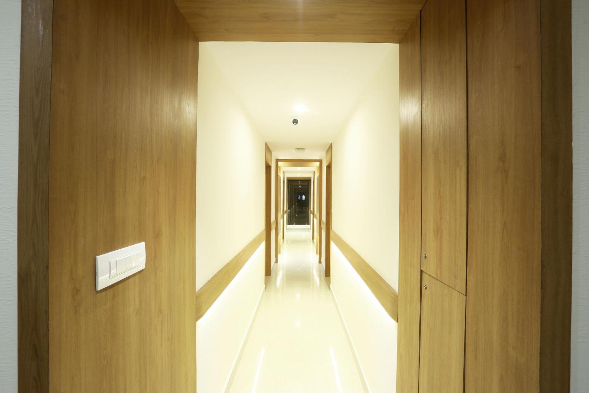 Hotel Sterling Plaza- Bangalore International Airport Dod Jala Εξωτερικό φωτογραφία